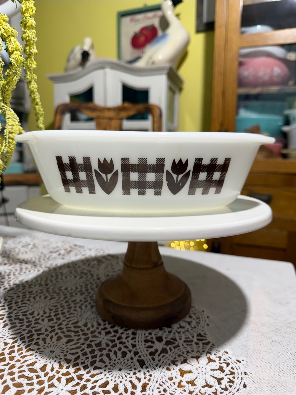 Vintage White Floral brown Tulip Bakeware Casserole Dish